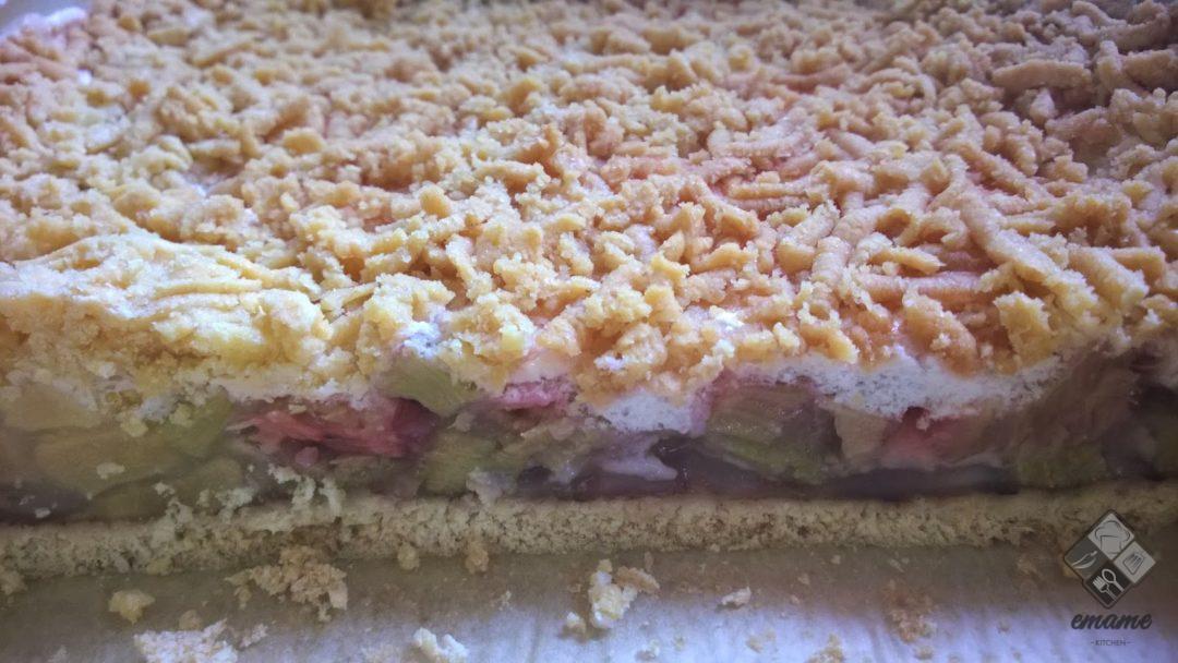 Kruche ciasto z rabarbarem i bezą Kruche ciasto z rabarbarem i bezą