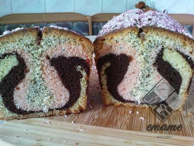 Babka kwitnący tulipan Babka kwitnący tulipan