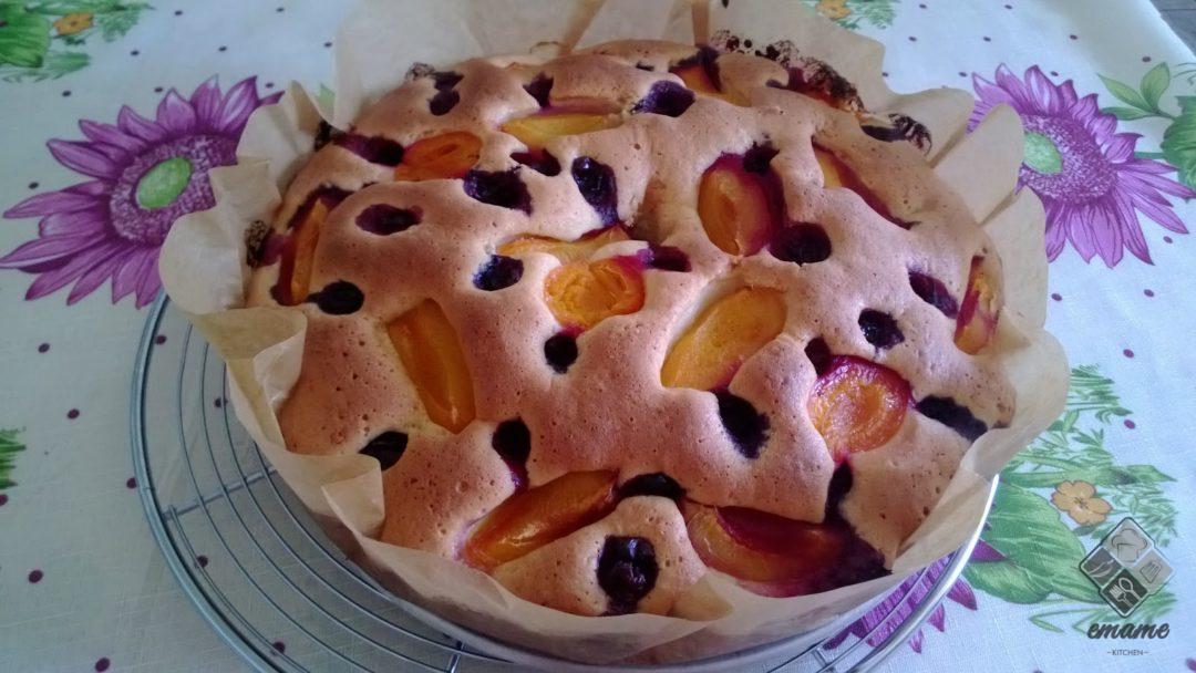 Ciasto kokosowe z owocami Ciasto kokosowe z owocami