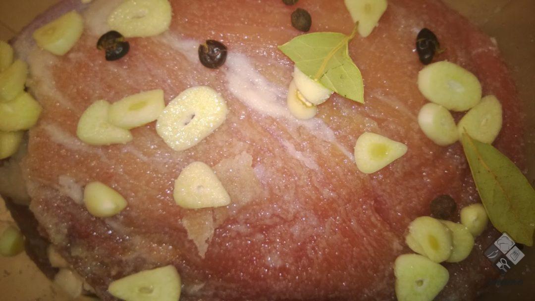 Szynka peklowana pieczona Szynka peklowana pieczona