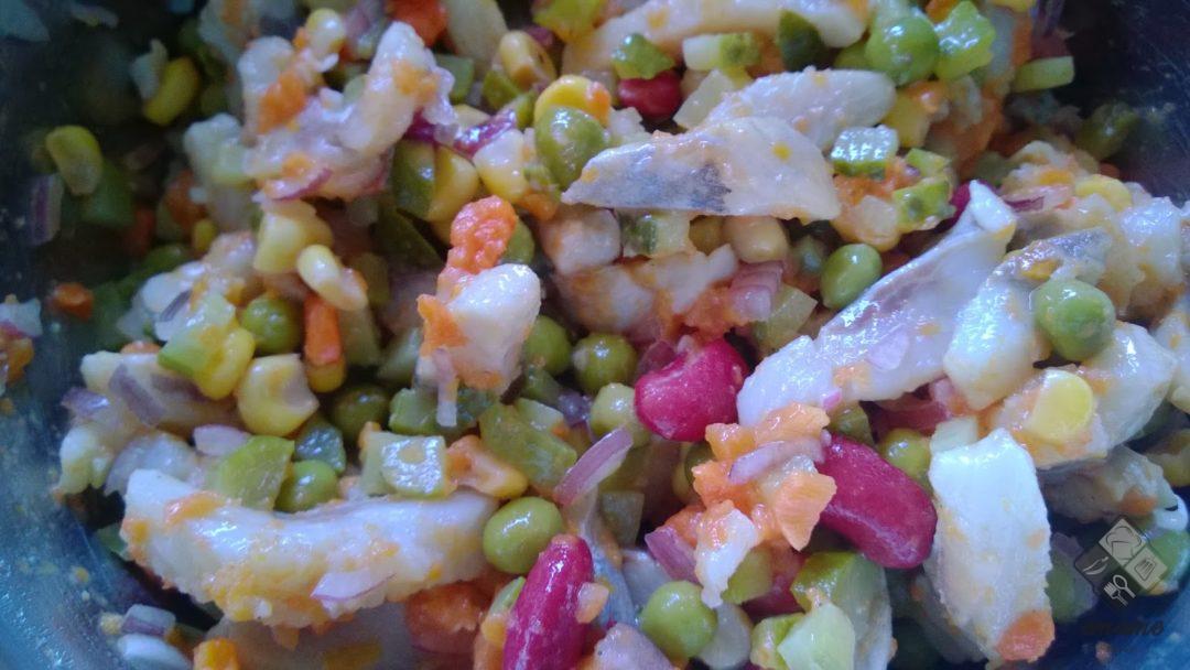 Sałatka śledziowa Sałatka śledziowa