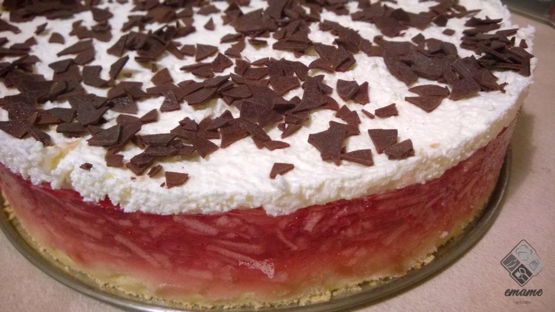 Ciasto biszkoptowe z galaretką i jabłkami Ciasto biszkoptowe z galaretką i jabłkami