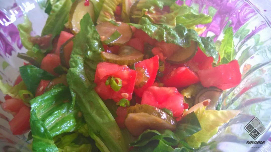 Letnia sałatka z ogórkiem małosolnym Letnia sałatka z ogórkiem małosolnym