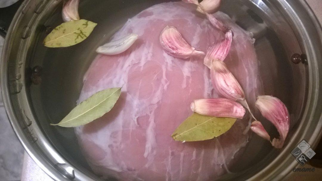 Krucha pieczona szyneczka Krucha pieczona szyneczka