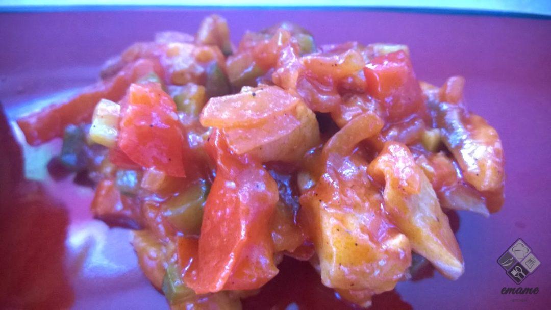 Śledzie w pikantnej salsie Śledzie w pikantnej salsie