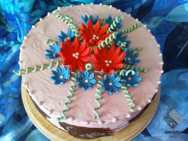 Tort migdałowy Tort migdałowy