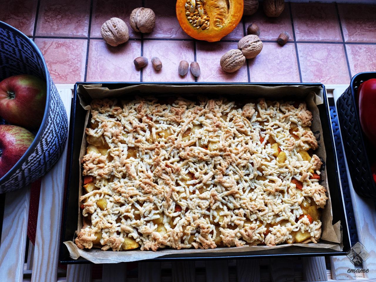 Szarlotka na kruchym cieście z dodatkiem dyni Szarlotka na kruchym cieście z dodatkiem dyni