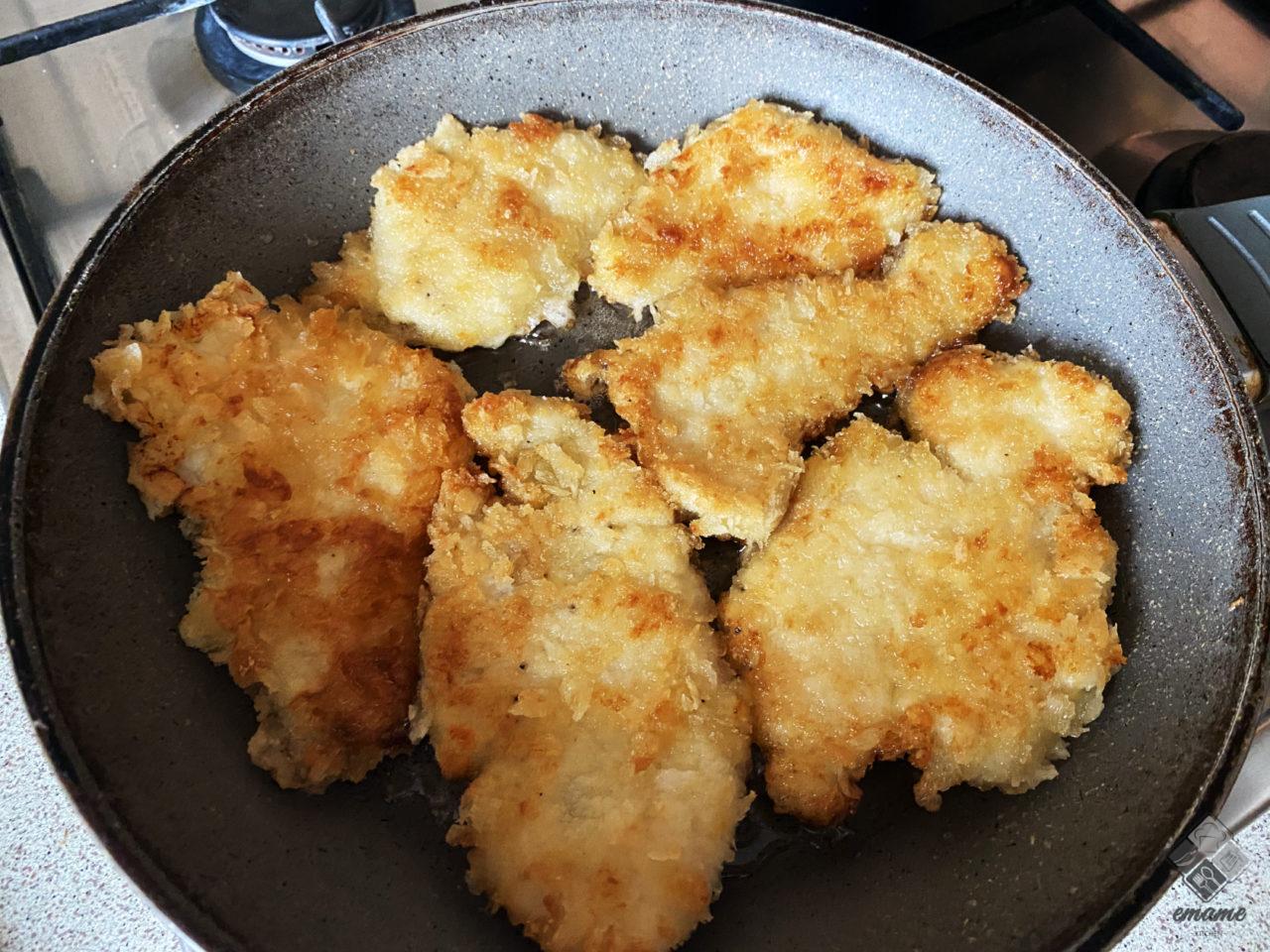 Tortilla z kurczakiem i sosem czosnkowym Tortilla z kurczakiem i sosem czosnkowym